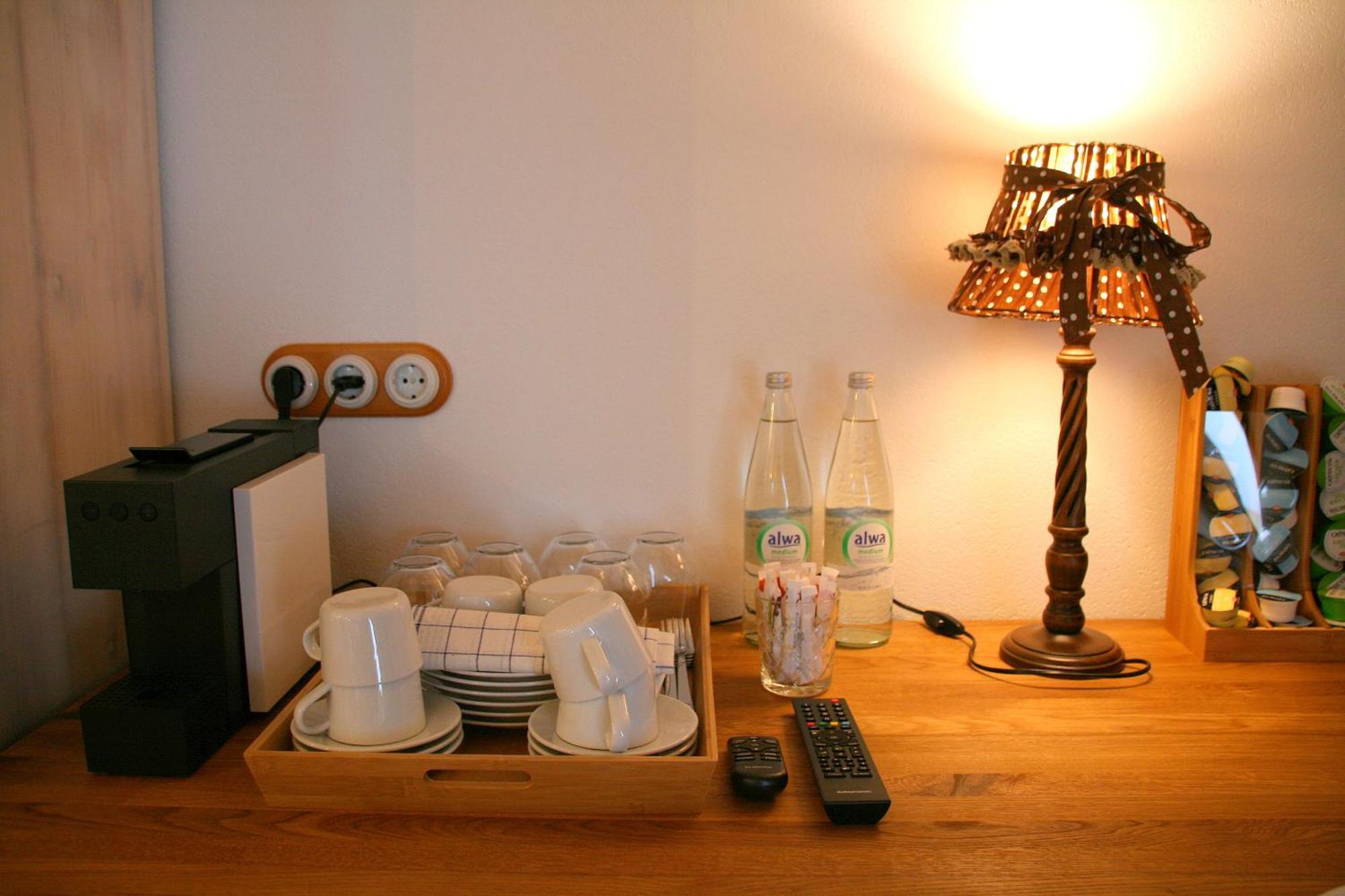 Waldvogel Ferienzimmer Klimatisiert อิมเมนชตาด อัม โบเดนเซ ภายนอก รูปภาพ