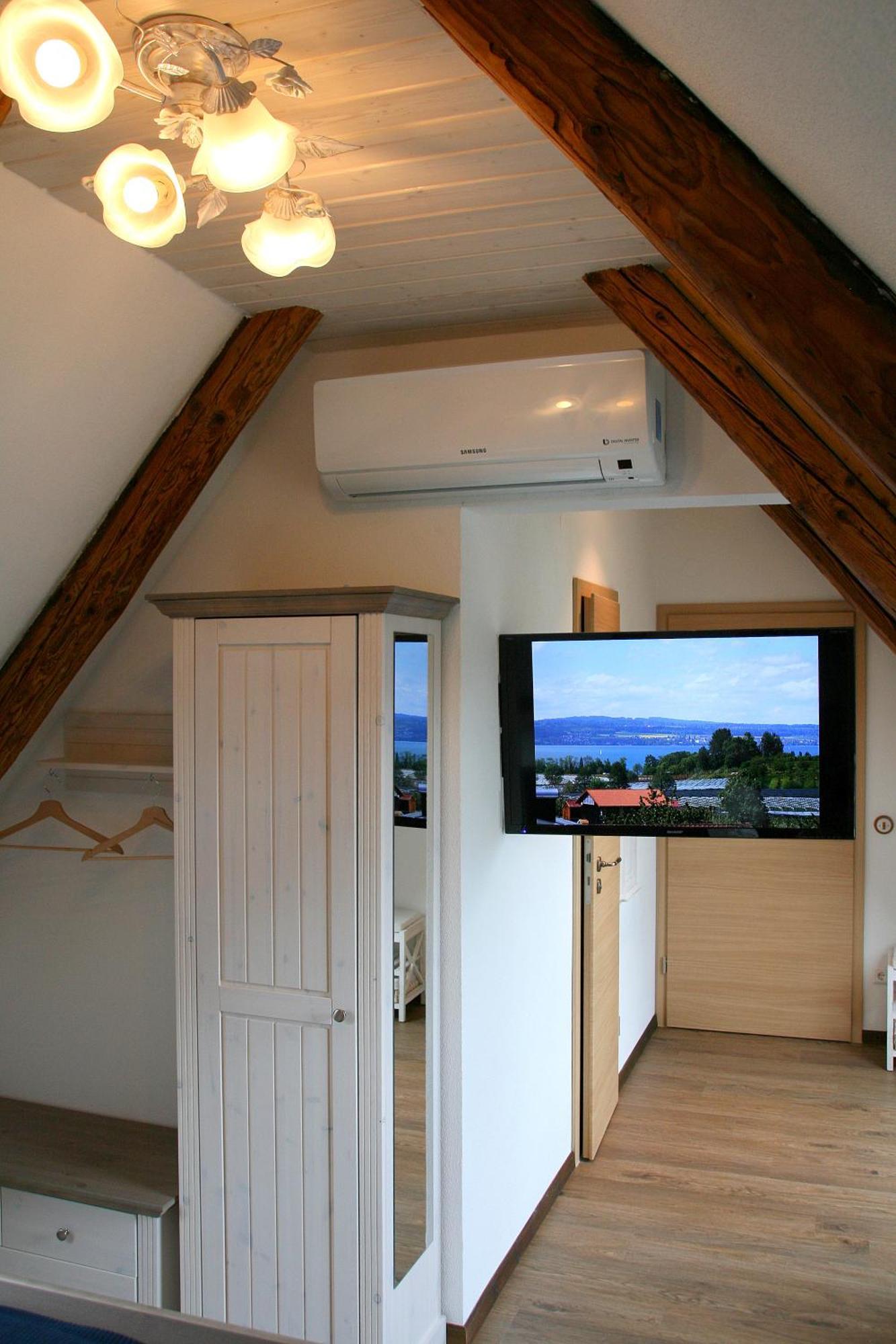 Waldvogel Ferienzimmer Klimatisiert อิมเมนชตาด อัม โบเดนเซ ภายนอก รูปภาพ